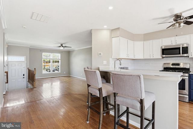 6891 SIGNATURE CIR, Alexandria, VA 22310