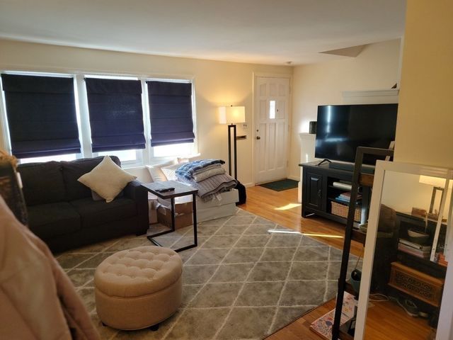 18 Vivian Drive 18, Watertown, MA 02472