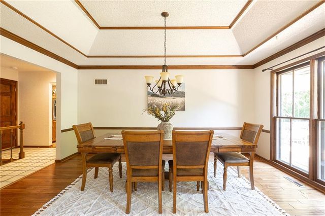 9819 Howard Road, Lee's Summit, MO 64086