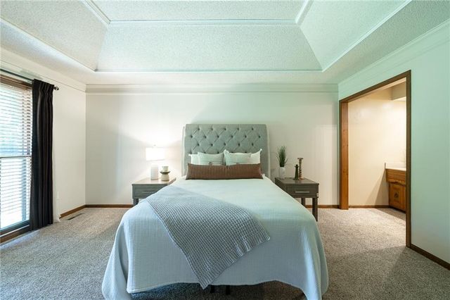 9819 Howard Road, Lee's Summit, MO 64086