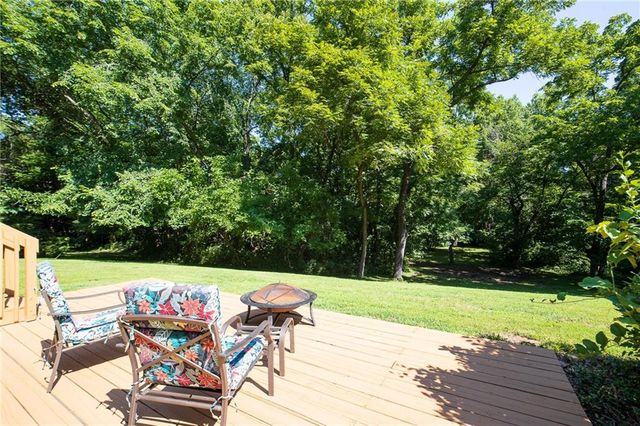 9819 Howard Road, Lee's Summit, MO 64086