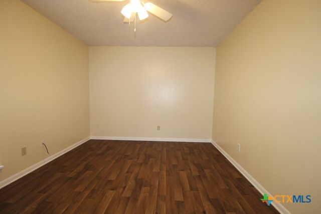 512 Creek Street, Copperas Cove, TX 76522