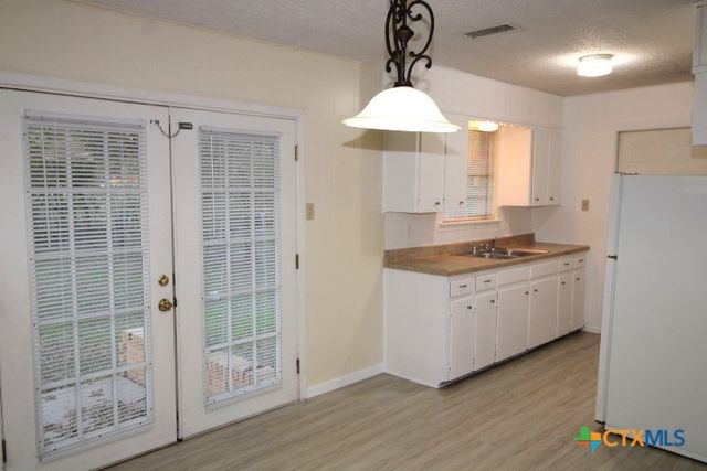 512 Creek Street, Copperas Cove, TX 76522