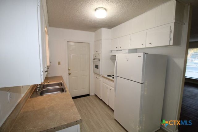 512 Creek Street, Copperas Cove, TX 76522