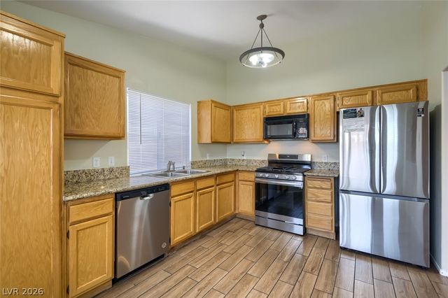 7421 Summer Sun Drive, Las Vegas, NV 89128