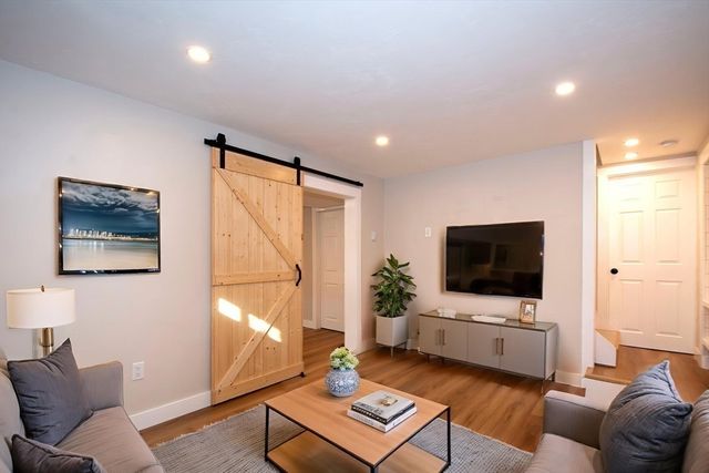 51 Park Avenue, Plymouth, MA 02360