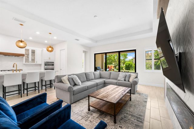 11745 Bayview Circle, Parkland, FL 33076