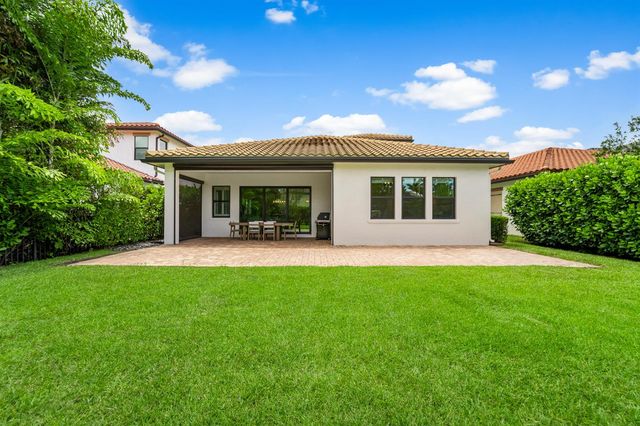 11745 Bayview Circle, Parkland, FL 33076