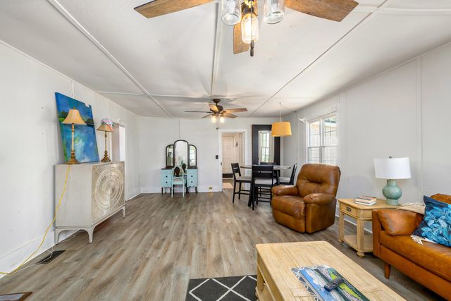 2112 Lake Shore Drive, Manning, SC 29102