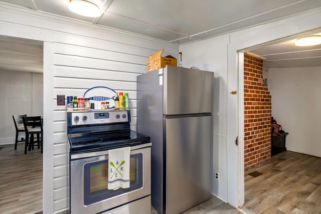 2112 Lake Shore Drive, Manning, SC 29102