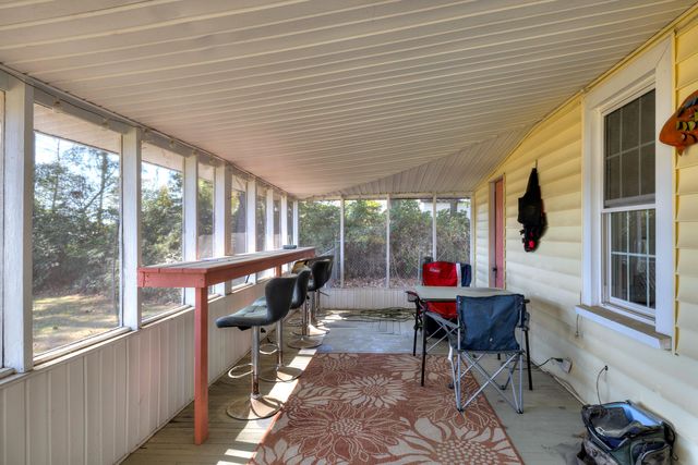 2112 Lake Shore Drive, Manning, SC 29102