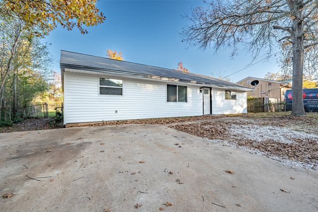 2300 Glenview, Tyler, TX 75701