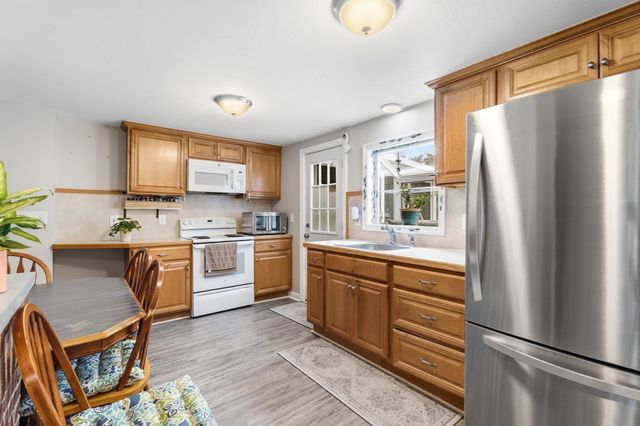 55 Friendship St, Billerica, MA 01821