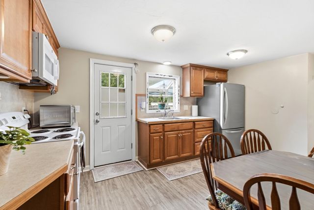 55 Friendship St, Billerica, MA 01821