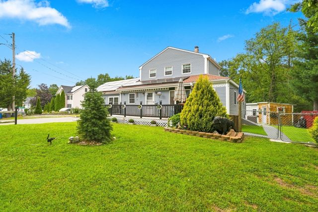 55 Friendship St, Billerica, MA 01821