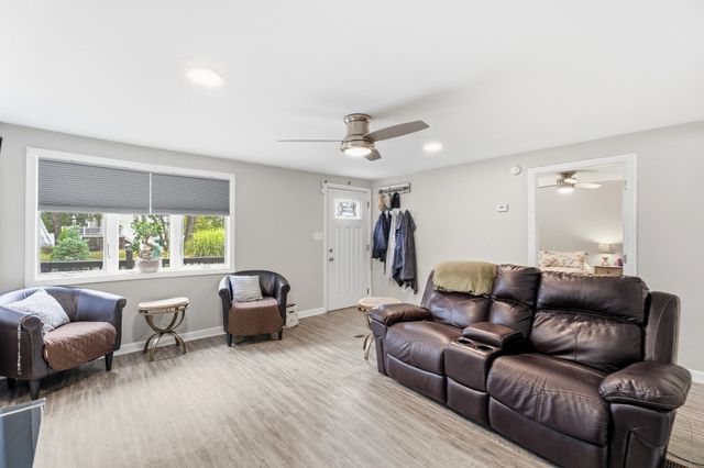 55 Friendship St, Billerica, MA 01821