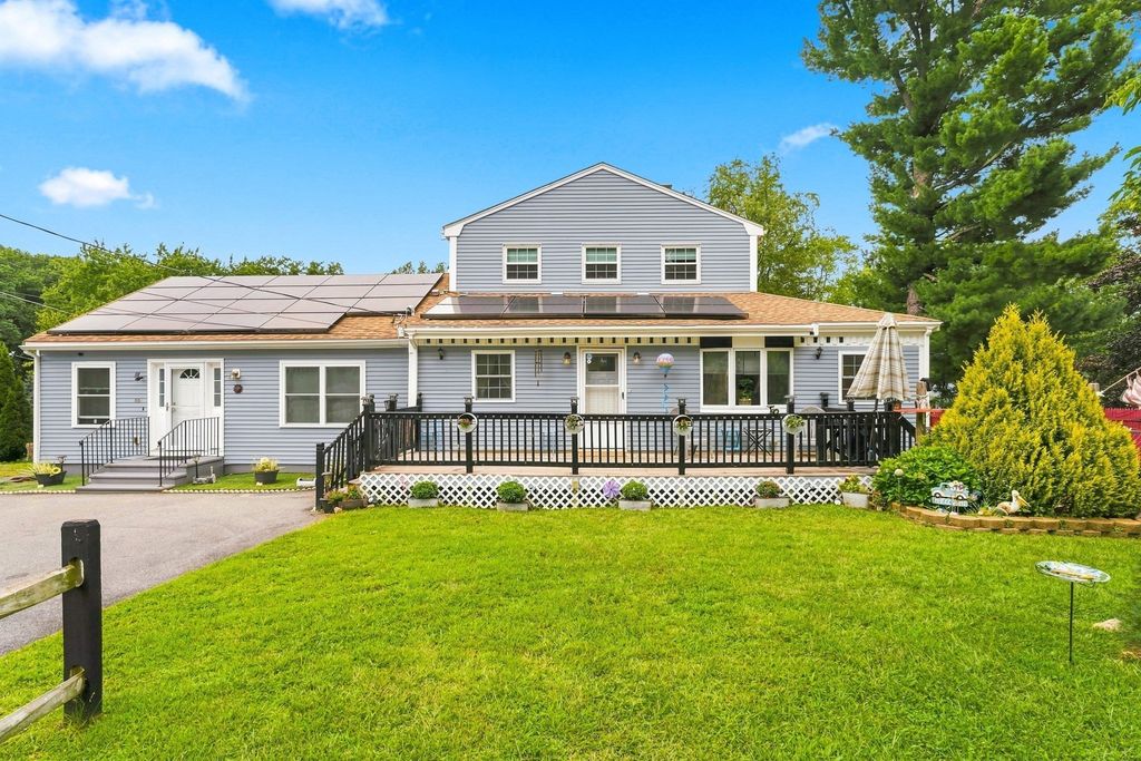 55 Friendship St, Billerica, MA 01821