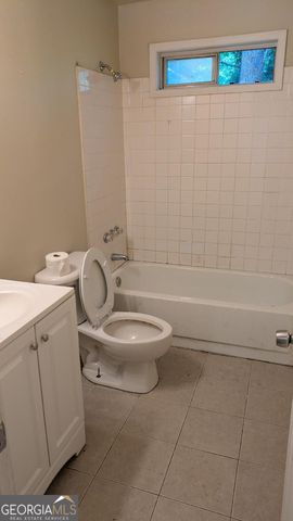 1009 Autumn Crest Court, Stone Mountain, GA 30083