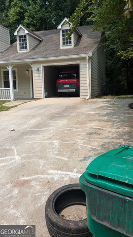 1009 Autumn Crest Court, Stone Mountain, GA 30083