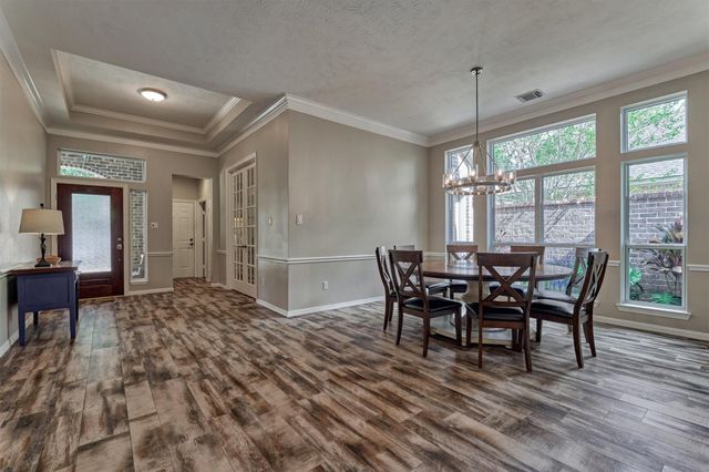 31 E Palmer Bend, The Woodlands, TX 77381