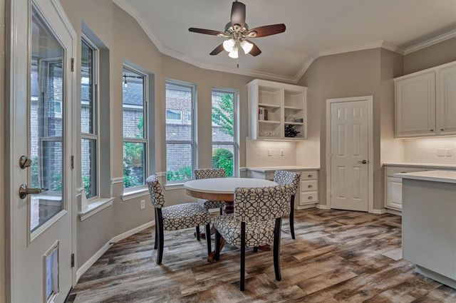 31 E Palmer Bend, The Woodlands, TX 77381