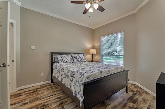 31 E Palmer Bend, The Woodlands, TX 77381