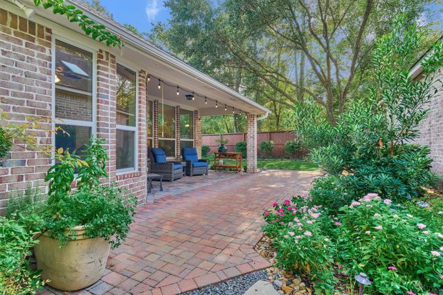 31 E Palmer Bend, The Woodlands, TX 77381