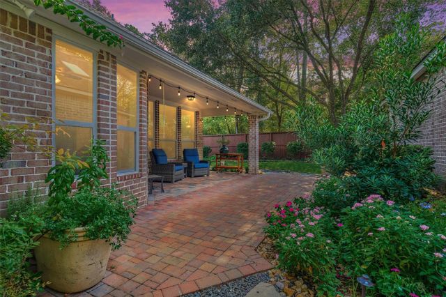 31 E Palmer Bend, The Woodlands, TX 77381