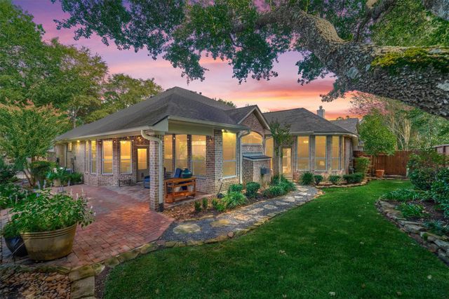 31 E Palmer Bend, The Woodlands, TX 77381