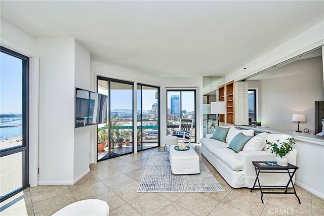 1310 E Ocean 1005, Long Beach, CA 90802