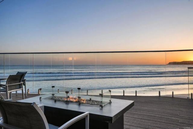 1820 Avenida Del Mundo 208, Coronado, CA 92118