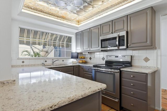 3634 GLEN OAKS MANOR DRIVE, Sarasota, FL 34232