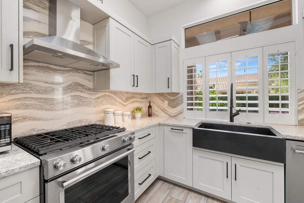 Image 16 of property listing at 78892 Fountain Hills Drive, Palm Desert, CA 92211