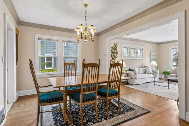 109 7th Avenue N, Hopkins, MN 55343