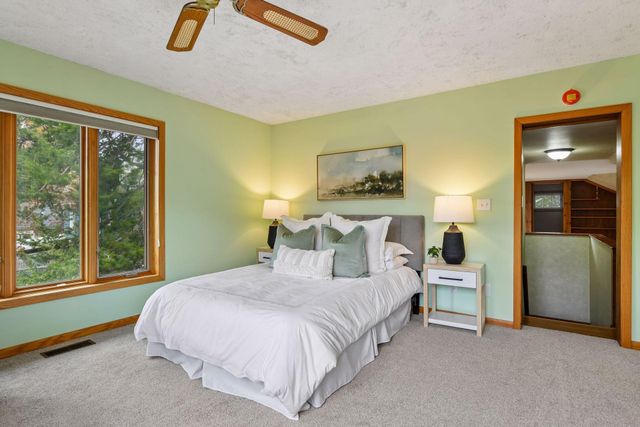109 7th Avenue N, Hopkins, MN 55343