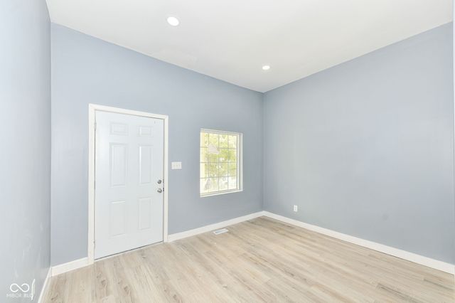 1213 N Newman Street, Indianapolis, IN 46201