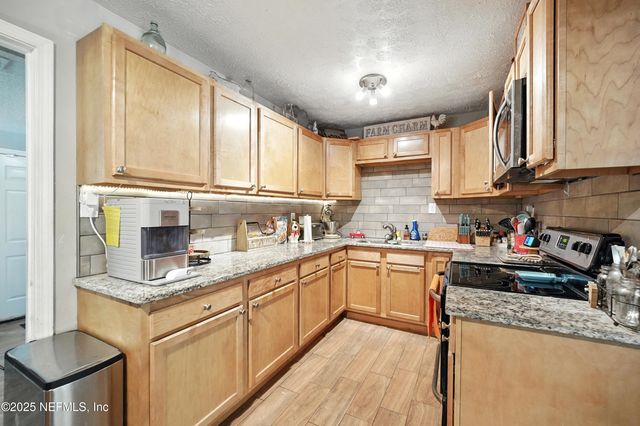 12339 NAOMI Drive, Jacksonville, FL 32218