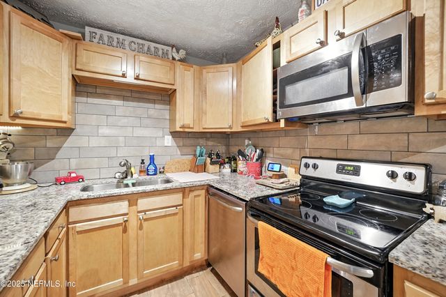 12339 NAOMI Drive, Jacksonville, FL 32218