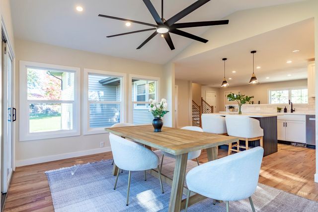 544 Cedar Court, Munster, IN 46321