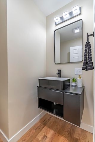 544 Cedar Court, Munster, IN 46321