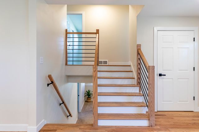 544 Cedar Court, Munster, IN 46321