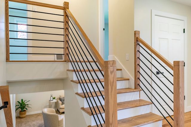 544 Cedar Court, Munster, IN 46321