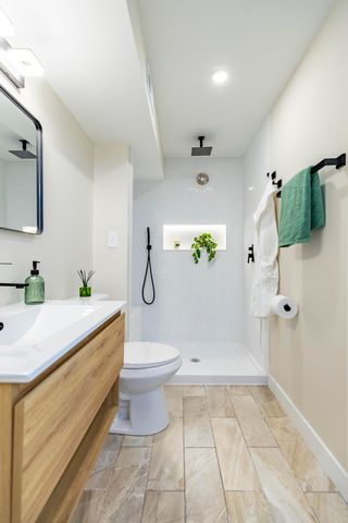 544 Cedar Court, Munster, IN 46321