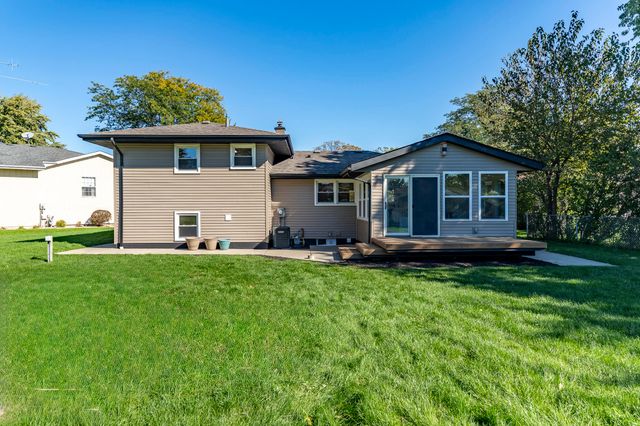 544 Cedar Court, Munster, IN 46321