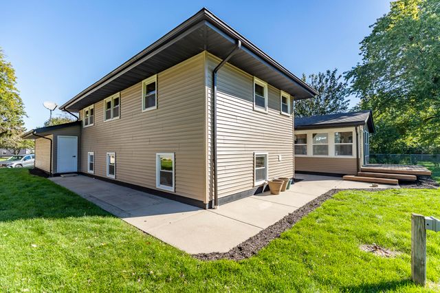 544 Cedar Court, Munster, IN 46321