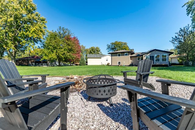 544 Cedar Court, Munster, IN 46321