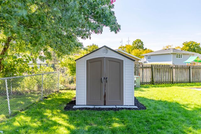 544 Cedar Court, Munster, IN 46321