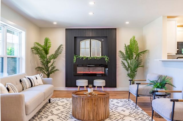 544 Cedar Court, Munster, IN 46321