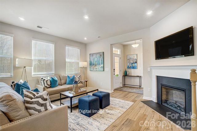 7524 Hodges Meadow Lane, Charlotte, NC 28213