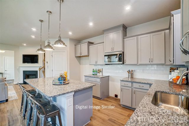7524 Hodges Meadow Lane, Charlotte, NC 28213
